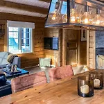 3 Bedroom Lovely In
