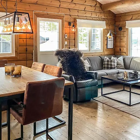 3 Bedroom Pet Friendly In