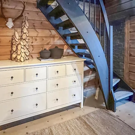 3 Bedroom Pet Friendly In