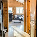 3 Bedroom Lovely In Дом отдыха